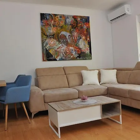 Botanic Apartment Split